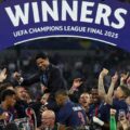 PSG Mengangkat Trofi Juara, Penantian Panjang dari Investasi Miliaran Dollar